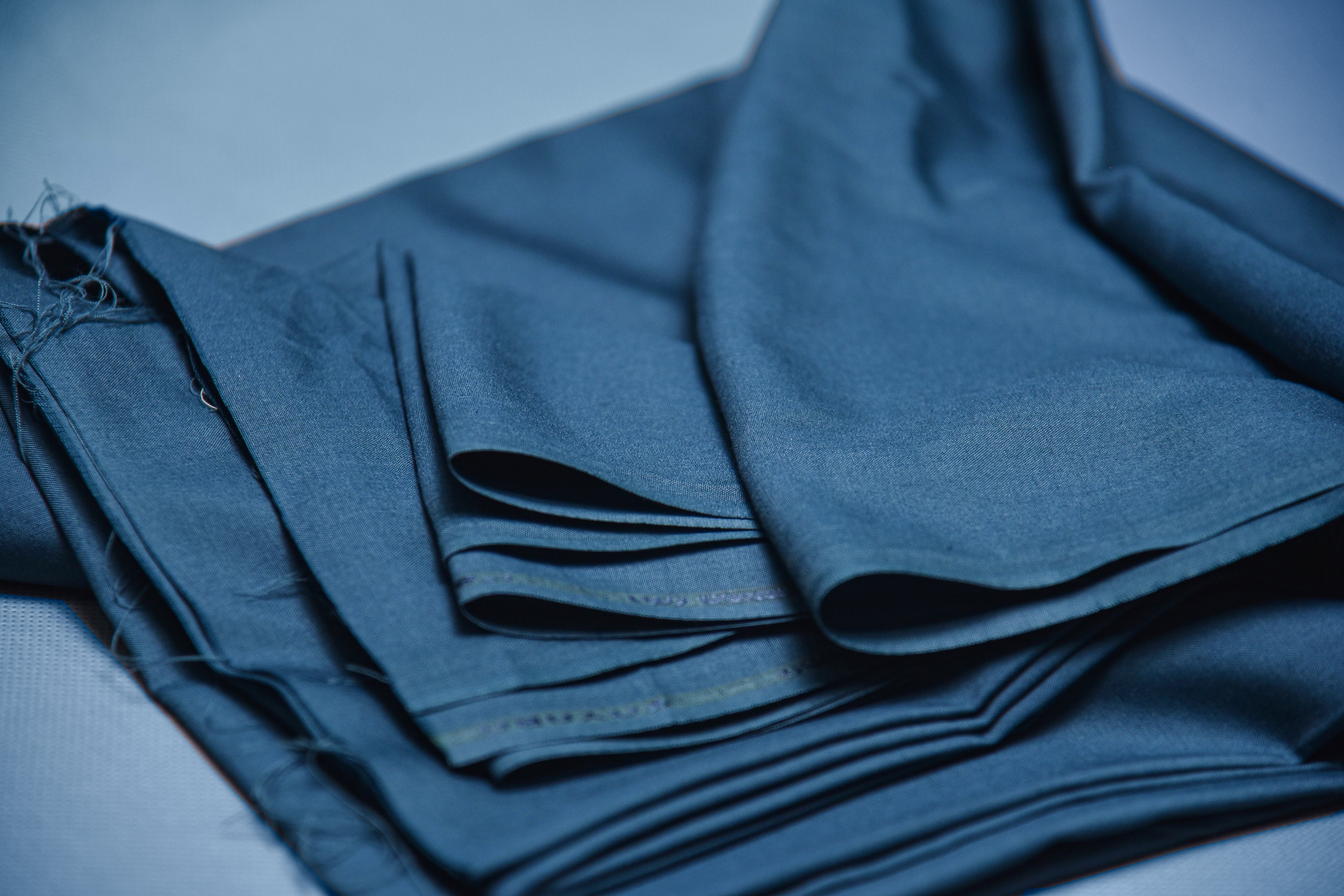 AZURE  Boski Unstitched Suit for Men