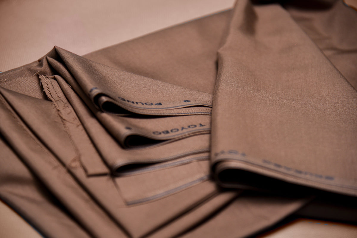 CHOCOLATE Boski Unstitched Suit for Men